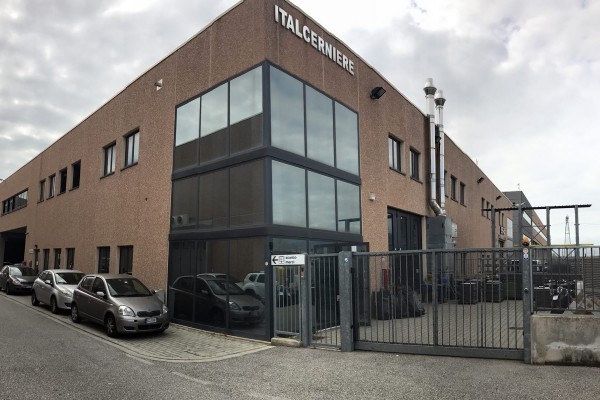 azienda-28F4D7666-2BF5-6696-3A7C-2E223245B2D1.jpg